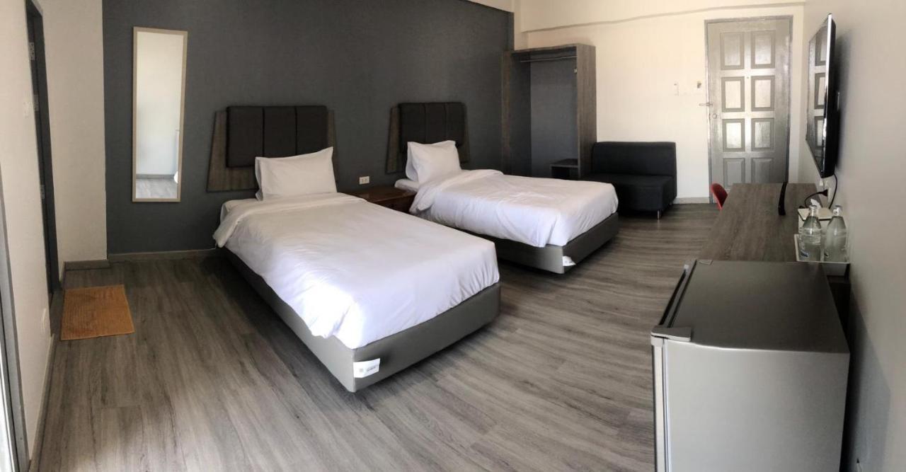 Neo Hotel Khon Kaen Dış mekan fotoğraf