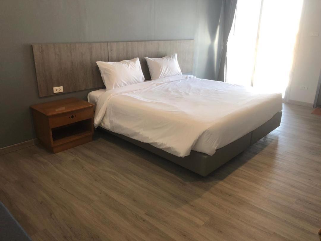 Neo Hotel Khon Kaen Dış mekan fotoğraf